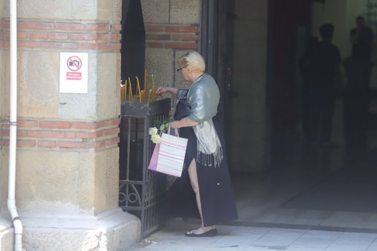 Milica Dugalić na sahrani Žiže Jovanović