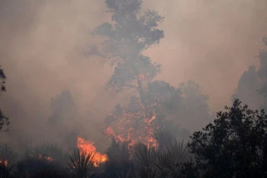 OGROMAN POŽAR U REPUBLICI SRPSKOJ! Selo paralisano, proglašena vanredna situacija, oglasile se vlasti
