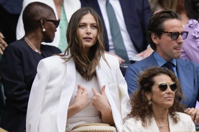 ŠARAPOVA UPECALA BEKAMA! Novakova drugarica uživala sa slavnim fudbalerom