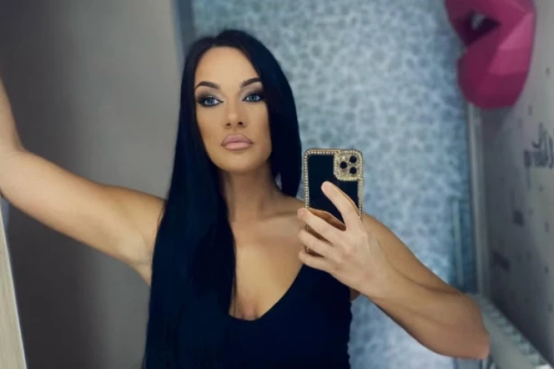 POBEDILA JE U POPULARNOM MUZIČKOM TAKMIČENJU, A ONDA NESTALA: Danas je prava bomba, a evo čime se bavi danas! (FOTO)