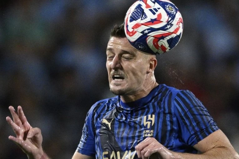 SENZACIJA SE DOGODILA: Može i bez Mitrogola - SMS srušio apsolutnog favorita! (VIDEO)