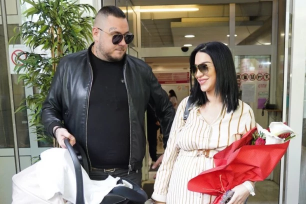 ALEKS BILA PRIMORANA DA POTPIŠE UGOVOR ZA "ELITU 9":  Isplivala šok-informacija, Car dobiio jasnu poruku - tiče se njihovog deteta!