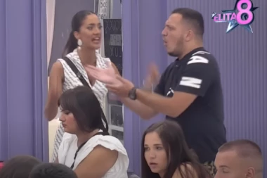 STRAVIČNE SCENE POMAHNITALE ANĐELE ĐURIČIĆ! Kao furija se zaletela na Gastoza, usledio nezapamćeni KARAMBOL uživo na Pinku!