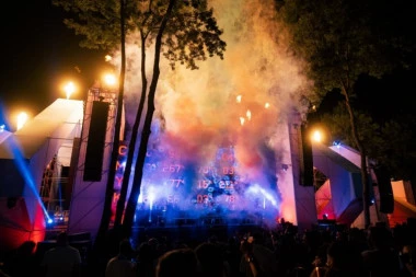 Tuborg Lovefest te poziva da u narednih 48h iskoristiš šansu i nabaviš svoju ulaznicu po povoljnijoj ceni!