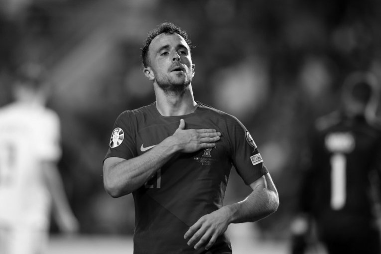 Fudbaler Diogo Žota poginuo rano jutros