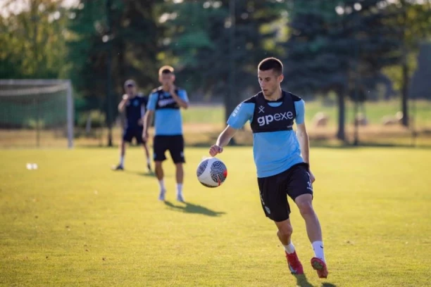 DARIO GRGIĆ I PRIČA O USPONU ŽELEZNIČARA: "Klub mi je dao novi fudbalski život, Sale Ilić prelomio da dođem!"