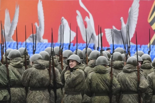 MOSKVA GOMILA VOJNE SNAGE U JERMENIJI: "Pogoršanje odnosa Azerbejdžana i Rusije bilo unapred pripremljeno"