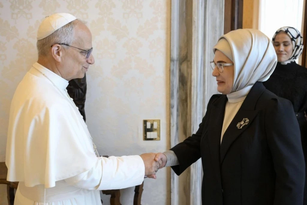 O ČEMU JE PAPA PRIČAO SA SUPRUGOM TURSKOG PREDSEDNIKA: Ovo će biti zajednički cilj Vatikana i Turske
