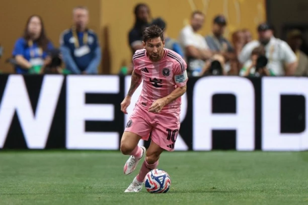 MESIJEVA ČAROLIJA KOJA JE ZALUDELA SVET: Posle MAJSTORIJE ga uporedili sa Đokovićem, odbrana nije znala gde se nalazi! (VIDEO)