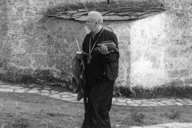 UPOKOJIO SE VOLJENI OTAC MILENKO: Objavljen datum i mesto sahrane - poznavao je svaku kuću na Kosmetu