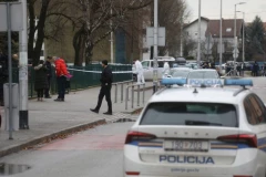 DRAMA U RIJECI! Dečak pretio pištoljem da će izvršiti masakr u školi!