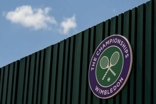 NAVIJAČI POBESNELI: Trese se Vimbldon - dali stotine evra za sat vremena tenisa!