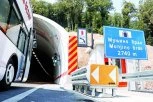 POŠTUJTE PROPISE TOKOM VOŽNJE KROZ TUNEL! Oglasili se iz JP "Putevi Srbije" o deonici od Pakovraća do Požege!