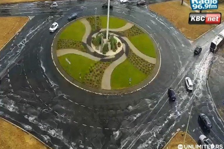 Počela jaka kiša u Beogradu