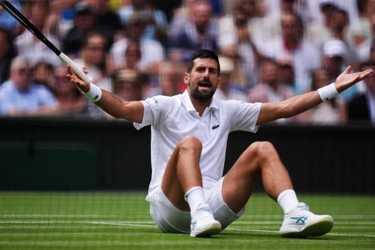 NOVAK KAO DART VEJDER: Đoković šokirao tenisku javnost - potpuna TRANSFORMACIJA! (FOTO)