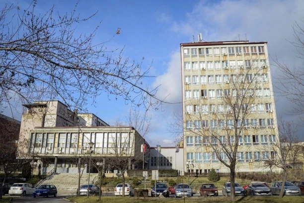 OVAJ SRPSKI GRAD PROGLASIO VANREDNU SITUACIJU! Opsadno stanje na sve strane!