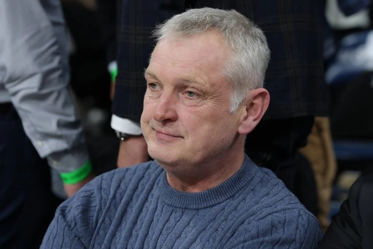 EVO KAKO JE PASPALJ PRATIO PARTIZAN: Samo što ne uđe u teren... (VIDEO)