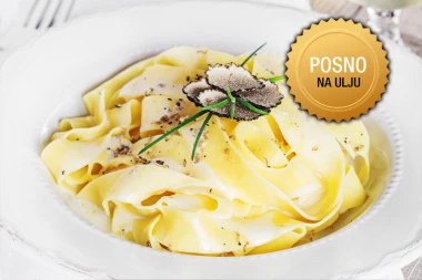 BLAGO IZ KUHINJE HILANDARA – RECEPT KOJI SE VEKOVIMA SPREMA NA SVETOJ GORI: Posni rezanci sa tajnim sastojkom, spremni za nekoliko minuta