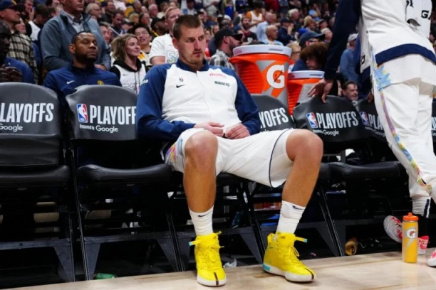 SKANDAL NEVIĐENIH RAZMERA: Trese se Kolorado - Litvanac neće da igra sa Jokićem!