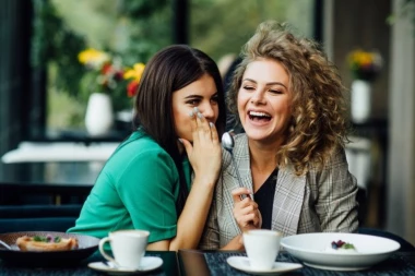 LAKO IH JE ZAVESTI PRIČOM: Ovi horoskopski znaci najlakše poveruju u laži, oprez ako ste među njima!