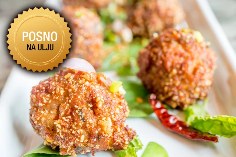 NIKADA NE BISTE POGODILI KAKO MONASI SPREMAJU PEČENI PARADAJZ: Brz i jednostavan manastirski recept za letnji obrok bogatog ukusa