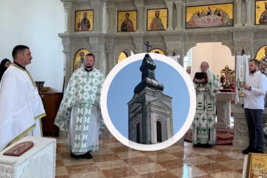 NA IVANJDAN SE NEBO OTVORILO NAD JASENOVCEM: Vladika Jovan i vernici uzneli molitve u manastiru kraj stratišta srpskog naroda