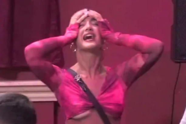 ANĐELA ĆE DOŽIVETI NERVNI SLOM KADA JE BUDE VIDELA, sledi žestoko suočavanje ljutih suparnica! Veliki igrači upleteni, GRMI CEO BALKAN!