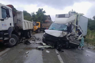 SAZNAJEMO! Evo ko je poginuo u stravičnoj nesreći kod Lazarevca!