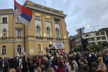 REKLI PA POREKLI! Blokaderi prevarili narod, i večeras prave haos! OBEĆALI DA ĆE OBUSTAVITI AKCIJE U ZNAK SOLIDARNOSTI ZBOG POŽARA, ALI SLAGALI!