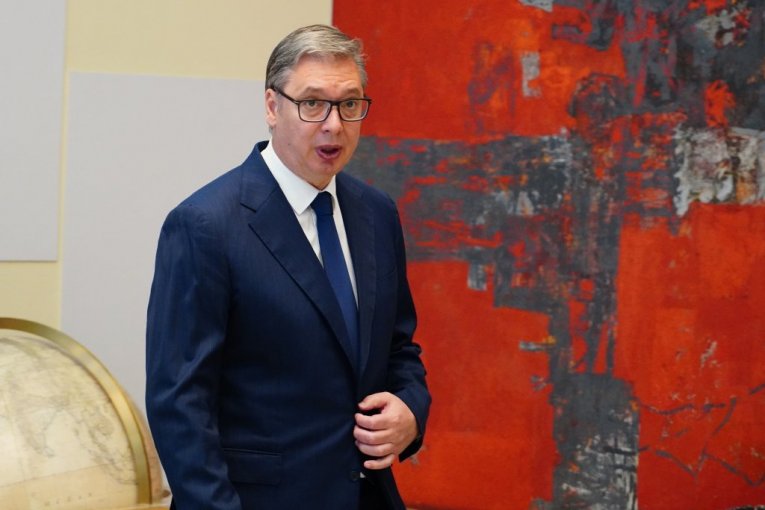 ODLIKOVAN VUČIĆ! Predsednik Srbije dobio orden za pokazanu ljubav i dobročinstvo prema CRKVI!