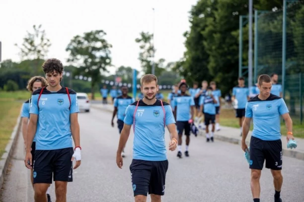 NIKOLA JOVANOVIĆ ZA SPORTISSIMO: Partizanova škola, Željina snaga i GLAD za golovima u Superligi!