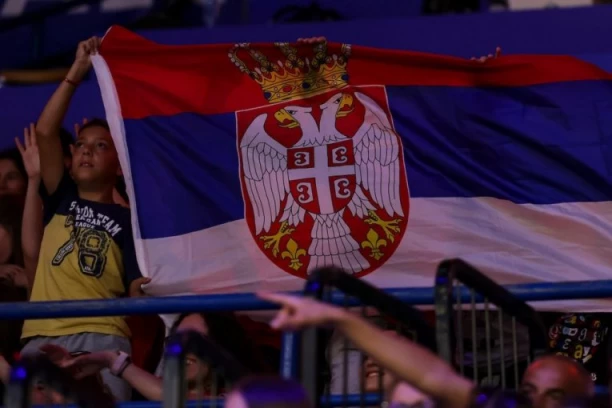 VIŠESTRUKI SVETSKI ŠAMPION STIGAO NA NIŽELIGAŠKE TERENE: Srbiji je doneo pregršt medalja!