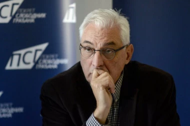 RAZOTKRIVENA MASNA LAŽ BLOKADERA! Izmislili da je žena iz Crne Gore učestvovala u hapšenju “studenata” u Beogradu - HITNO SE OGLASIO MUP TE ZEMLJE!