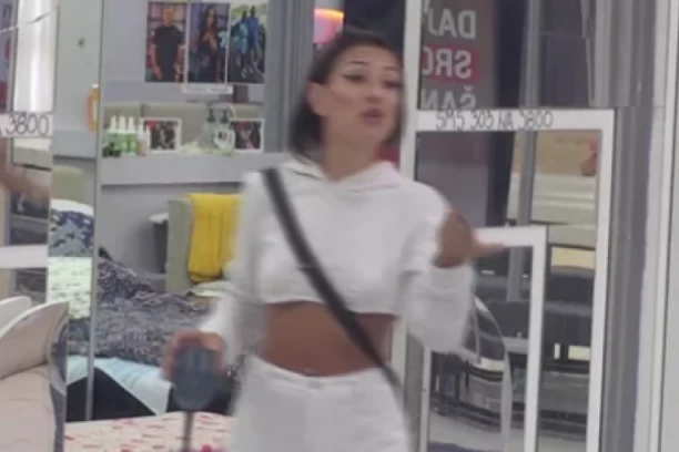 MUNJEZ PLJUNUO NA ROĐENO DETE: Nikad SRAMNIJA izjava u "Eliti", Stefani prebledela od MUKE kada je čula ove GADNE REČI! (FOTO)