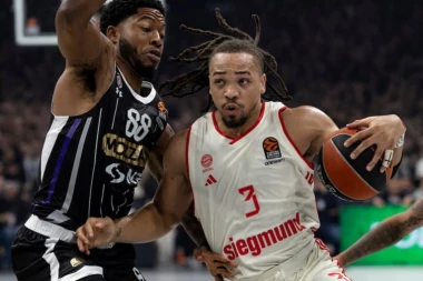 KARSEN EDVARDS OBLAČI CRNO-BELI DRES!