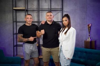 ZVER U RINGU, DOBRIČINA U ŽIVOTU! Darko Stošić bez rukavica ogolio dušu kod Džake i Mime, pa progovorio o Forgaču! (VIDEO)