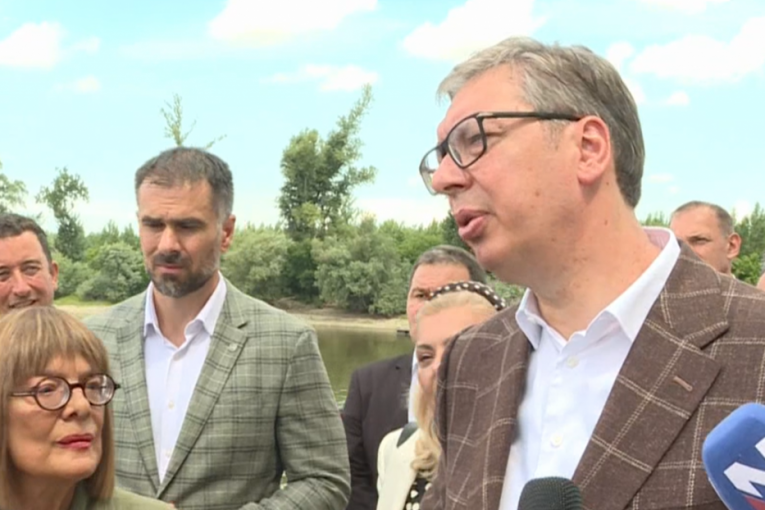 "GRAĐANI SU UVEK BILI UZ SVOJU OTADŽBINU": Vučić: Pobedili smo do sada najbolje organizovanu obojenu revoluciju na evropskom tlu!