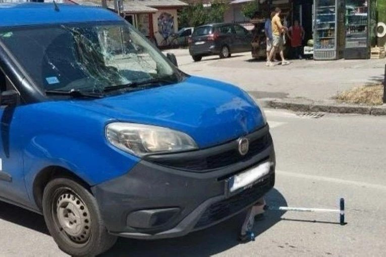 DVOJE DECE POVREĐENO! Stravičan udes u Čačku - VOZAČ TVRDI DA IH NIJE VIDEO! (FOTO)