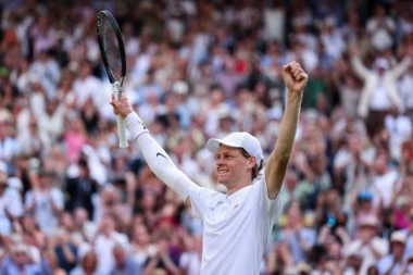 BASNOSLOVNA SUMA! Evo koliko je Siner zaradio posle trofeja na Vimbldonu!