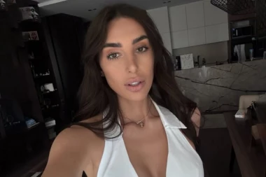 JOVANA TOMIĆ SE UDALA U HALJINI KOJA JE REMEK-DELO: "Da" je izgovorila u jednostavnoj beloj čipki, a mišljenja su podeljena (FOTO)