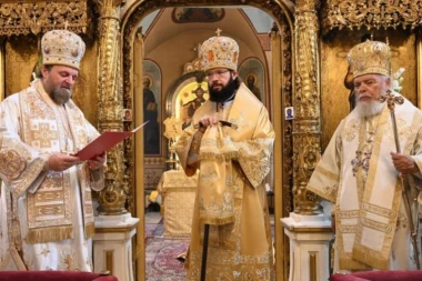 "PROGONE NAS KAO NEKD": Potresne reči srpskog vladike Stefana usred Moskve