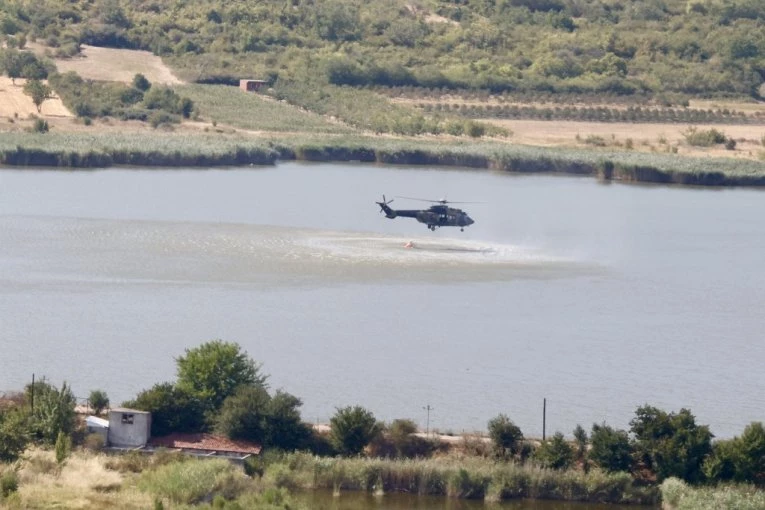 REP MU SE ODLOMIO, A ONDA SE DOGODILA TRAGEDIJA: Pojavio se jeziv snimak pada helikoptera, PETORO POGINULIH (VIDEO)