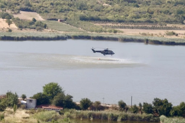 REP MU SE ODLOMIO, A ONDA SE DOGODILA TRAGEDIJA: Pojavio se jeziv snimak pada helikoptera, PETORO POGINULIH (VIDEO)