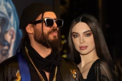 ADAM ADAKTAR ISTETOVIRAO MALOLETNOM SINU OBRVE: Izbio VELIKI SKANDAL u porodičnom domu, supruga van sebe!