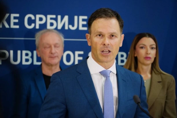 "ZGROŽEN SAM, OVO JE DUBOKO ZABRINJAVAJUĆE!" Siniša Mali nije ostao imun na napad blokadera na Vučevićevu kuću