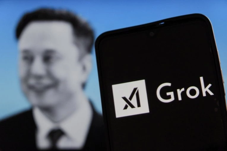 KORISNICI ŠOKIRANI, TRAŽI SE HITNA REAKCIJA: Maskova veštačka inteligencija u centru međunarodnog skandala