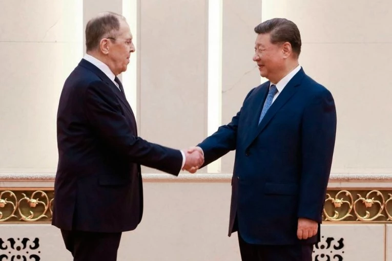 STIGLA I REAKCIJA KINE: Si Đinping u razgovoru sa Lavrovom otkrio stav Pekinga, nakon Trampovog ultimatuma Rusiji