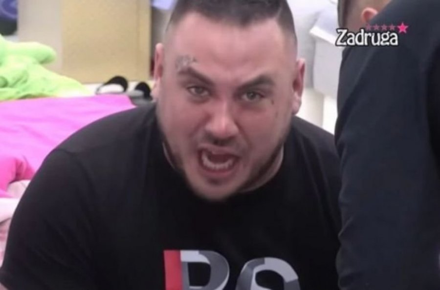 ZARADIO VRTOGLAVU SUMU, A OSTAO BEZ 12.000 EVRA! Filip Car ogolio istinu o honoraru iz rijalitija, pa priznao koliko mesečno uzima od TikToka!
