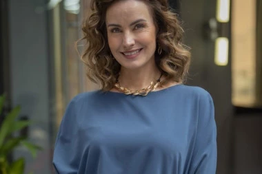 Sećate se čuvene “Mariane de la Noche”? Prelepa Alehandra Baros blista u novoj hit seriji