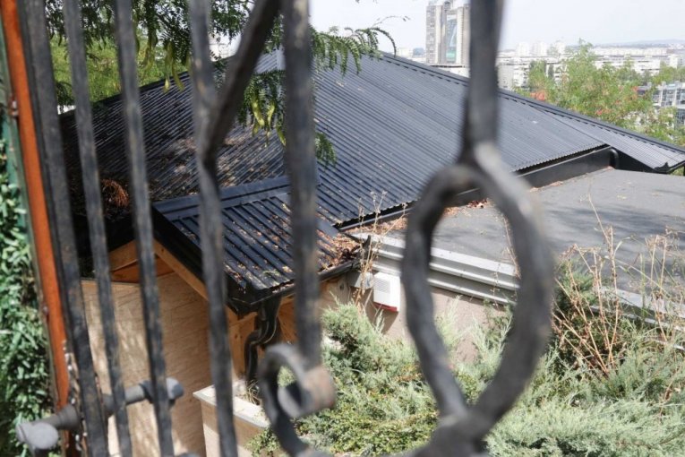 Žika Jakšić, vikendica